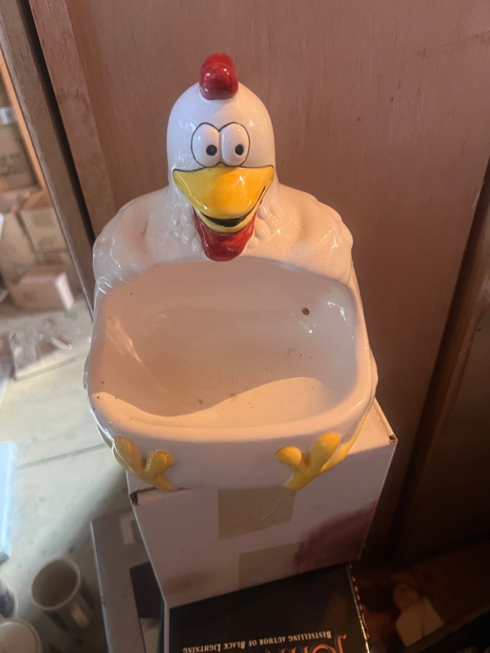 Vintage Ceramic Chicken Wall Pocket Holder - White & Yellow